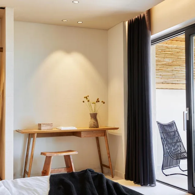 غرفة سوبيريور بإطلالة على البحر بجاكوزي، The Syntopia Hotel 2/8