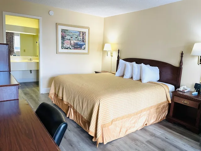 غرفة قياسية بسرير كينج، Relax Inn Perry 2/5