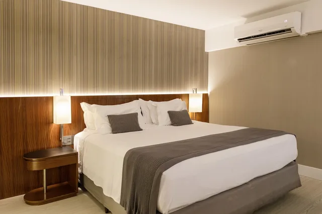 Inner, Luxury, King Bed, with View، Promenade Palladium 2/6