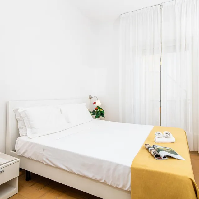 Economy, Double or Twin Bed, Astor Hotel 1/4
