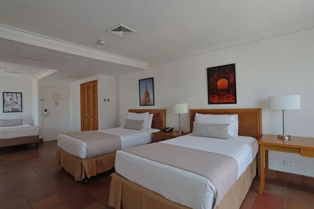 Family, Multiple Beds، Hotel Almirante Cartagena Colombia 1/5