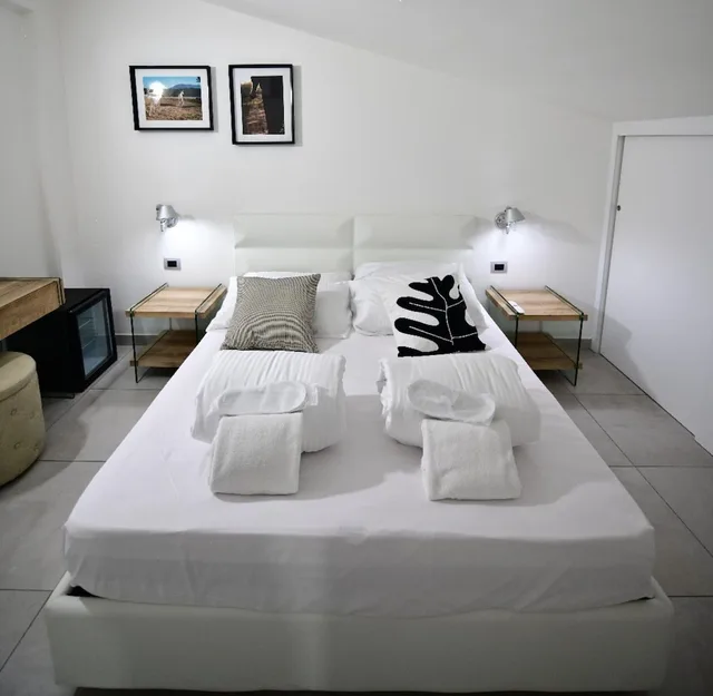 غرفة قياسية ثلاثية بسرير مزدوج وسرير فردي في الملحق، Hotel Royal Paestum 2/3
