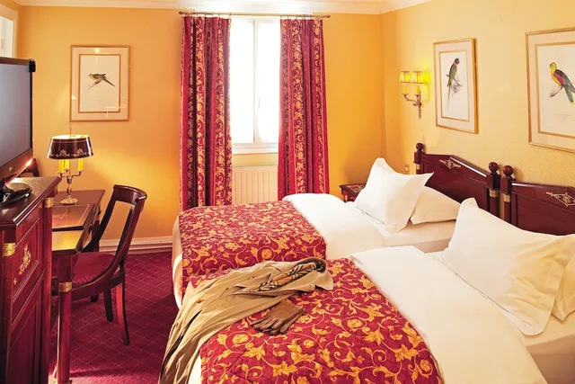 غرفة سوبيريور بسريرين منفصلين، HOTEL DE VARENNE 5/10