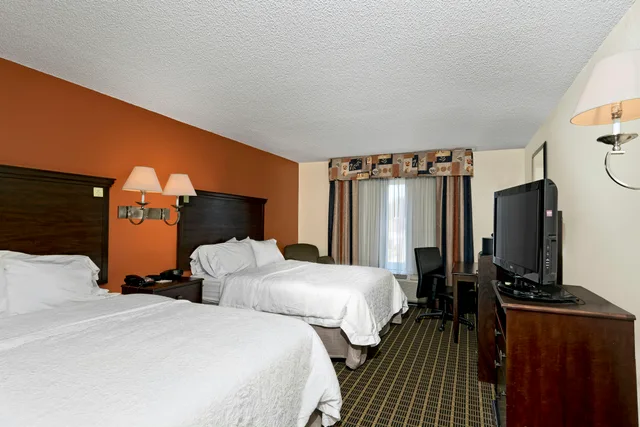غرفة بسريرين كوين، Hampton Inn Statesville 3/10