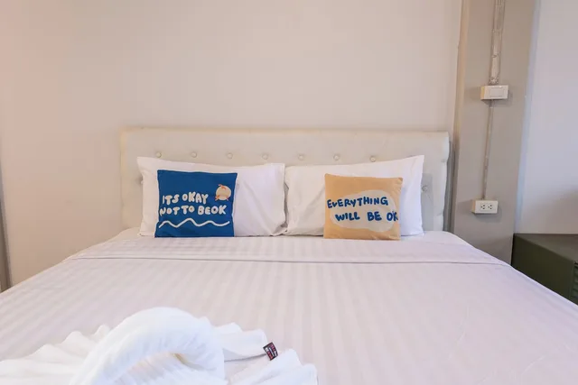 Deluxe, King Bed, City View, Bkk39 Airport hotel 7/10