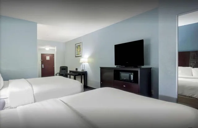 غرفة بسريرين كوين لذوي الإعاقة، Baymont by Wyndham Mineral Wells 6/10