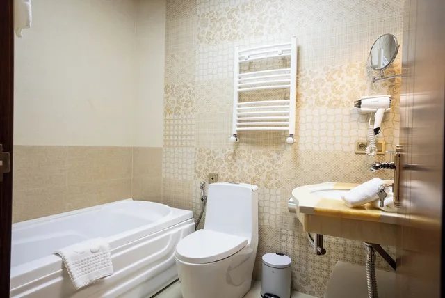 Standard Twin room Back View، Panorama Lisi Grand Hotel 6/6