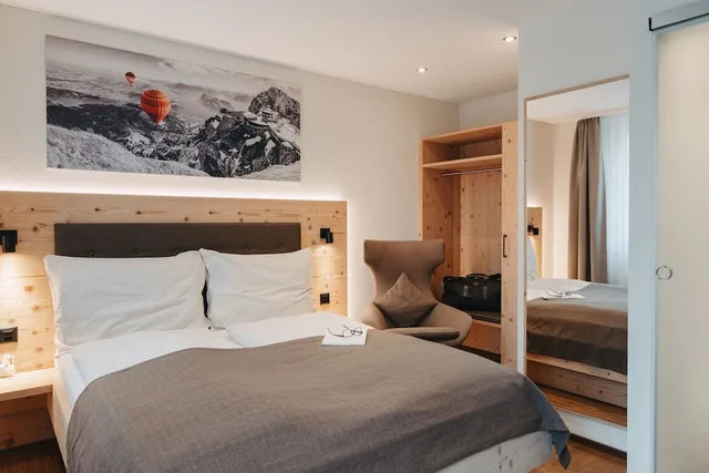 غرفة قياسية بسرير كوين، Boutique Hotel Waldegg Horw 3/7