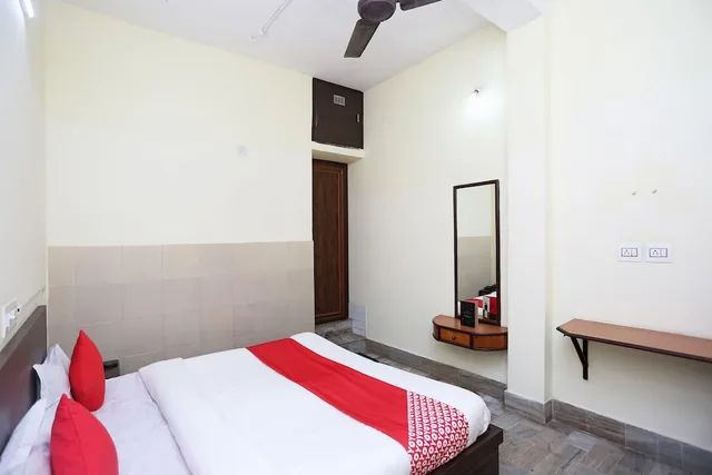 غرفة بسرير مزدوج أو سريرين منفصلين، Oyo 26808 Shree Ram Residency 6/8