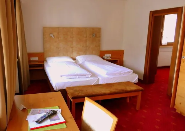 جناح عائلي بإطلالة على الجبل بغرفتي نوم مع أريكة، Hotel Gasthof Mitteregger 3/5