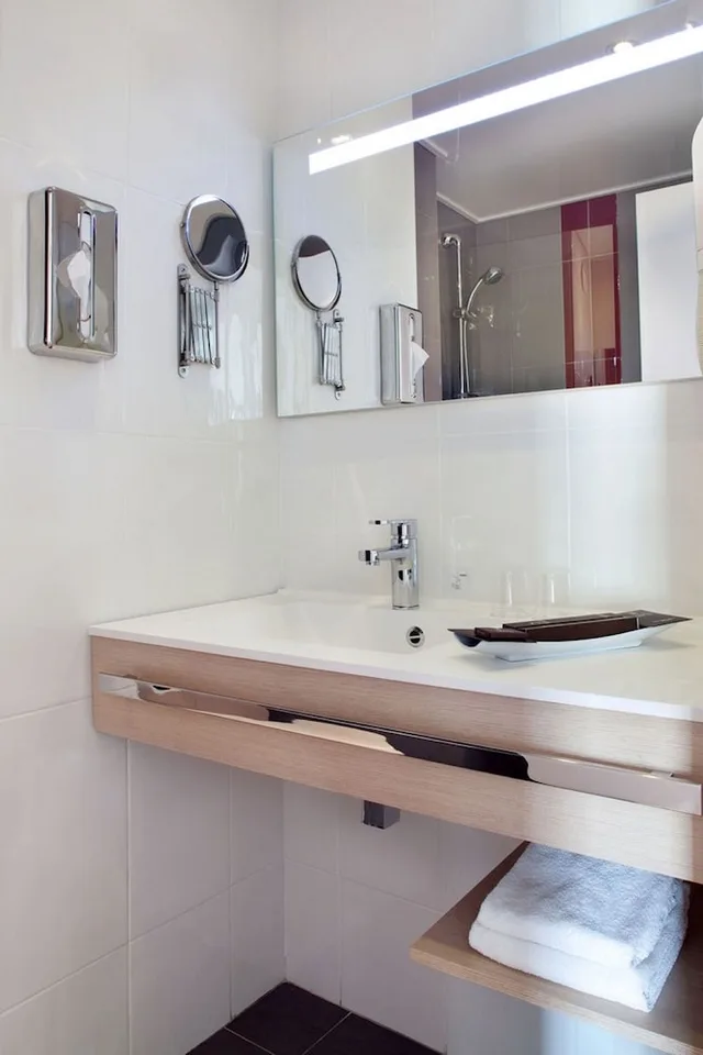 غرفة رباعية، Hotel Paris Bastille 10/10