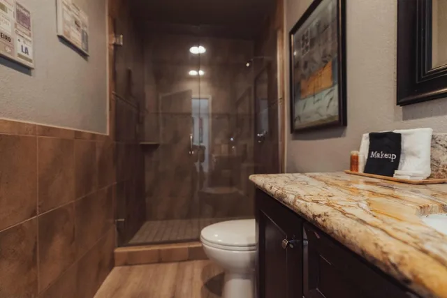 Family Suite, Dixie, 2 Bathrooms, The Dixie Hollywood 10/10