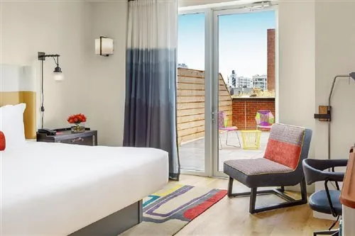 Deluxe, Double or Twin Bed, Hotel Indigo Lower East Side New York 2/2