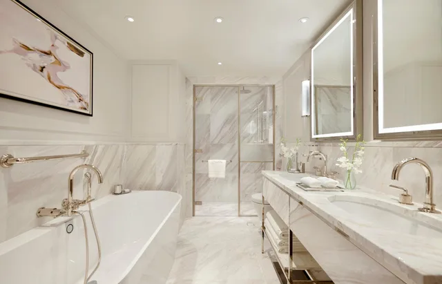 Executive, Suite, City View, Private Garden, Jumeirah Carlton Tower London 3/3