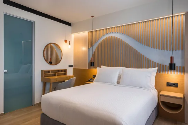جناح سوبيريور، Hyperion City Hotel & Spa 2/7