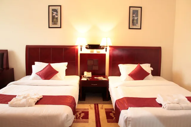غرفة كومفورت بسريرين منفصلين بشرفة، Kaleb Hotel 2/5