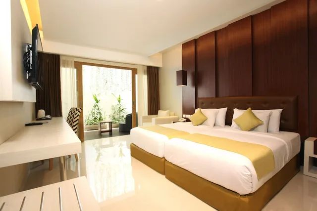 Deluxe, Twin Beds, Tonys Villas and Resort Seminyak Bali 3/8