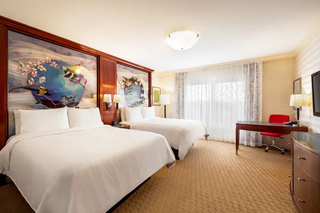 غرفة بسريرين مزدوجين، Viana Hotel and Spa, Trademark Collection by Wyndham 1/2