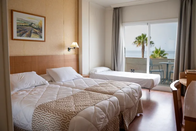 غرفة بسرير مزدوج بإطلالة على البحر مع سرير إضافي، Hotel Santa Rosa 2/6