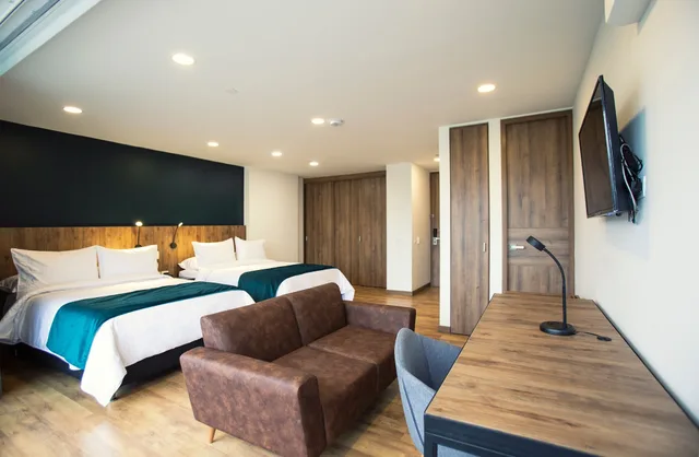 Superior, 2 Double Beds, Lake View, Hotel Lagoon Llanogrande 3/4