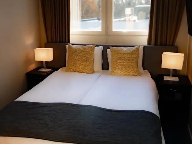 Economy, Queen Bed, Mariestads Stadshotell 2/6