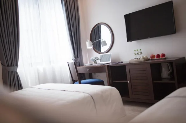 غرفة عائلية بإطلالة على المدينة، Hanoi Bonsella Hotel 3/4