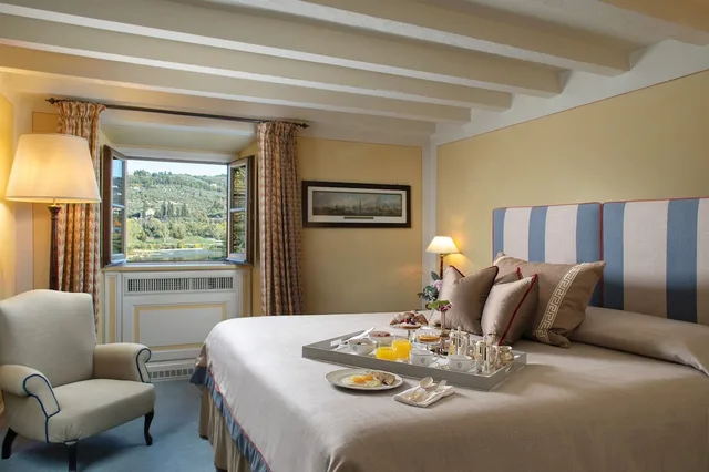 Suite, Queen Bed, Garden or River View، Villa La Massa 4/11