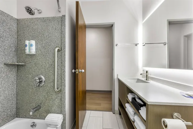 جناح بسرير كينج، Comfort Suites London, KY 7/7
