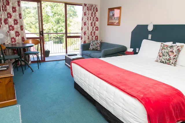 جناح استوديو بريميوم بسرير كينج، Aspen Lodge Motel 5/10