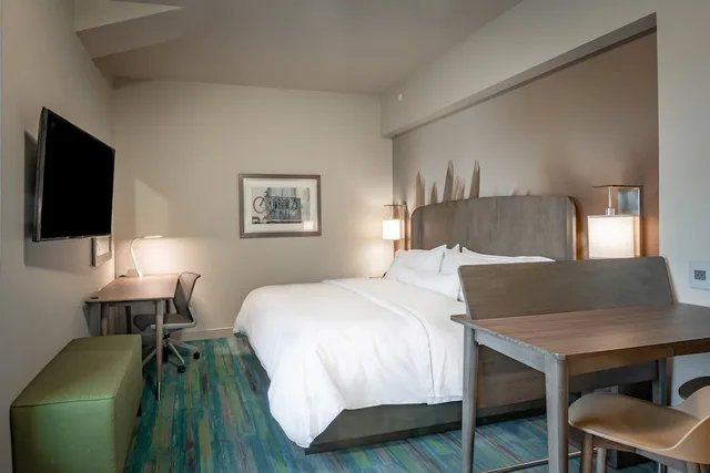Studio, King Bed, Accessible, Element Dallas Downtown East 1/4