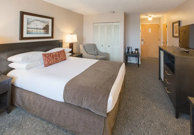 غرفة تقليدية بسرير كوين، Embassy Inn 5/10