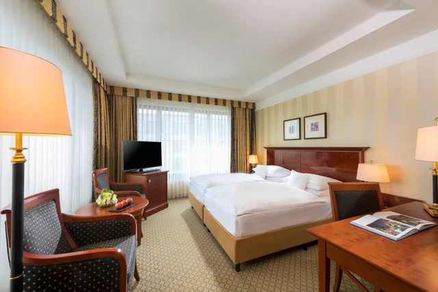 غرفة كلاسيكية بسرير كينج، JW Marriott Hotel Berlin 9/10