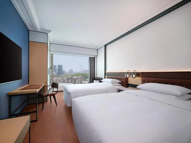 غرفة بريميوم بسريرين مزدوجين، Four Points By Sheraton 2/3