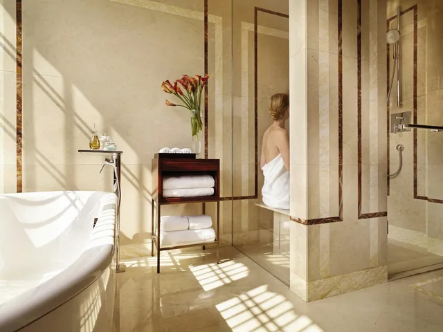 Garden, King Bed, Terrace، Four Seasons Hotel Hangzhou At West Lake 1/1