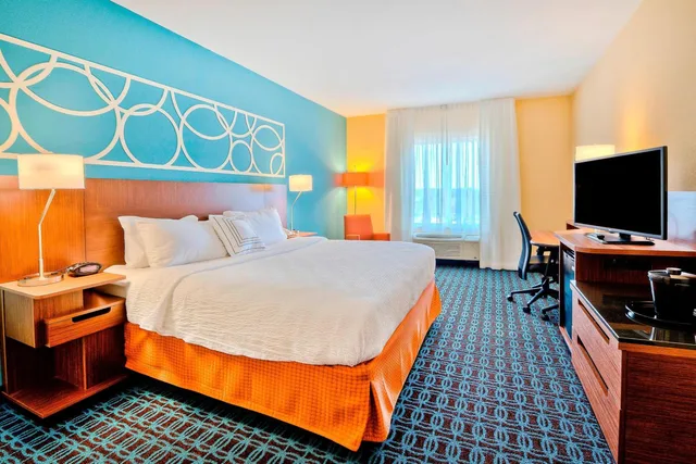 1 Bedroom, Conference, Space, Suite, King Bed، Fairfield Inn Suites Durham Southpoint 1/2