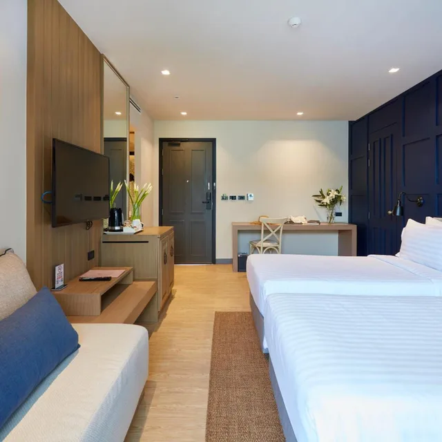 غرفة بسريرين منفصلين بشرفة، Health Land Resort & Spa 1/4