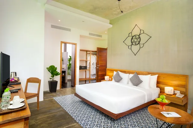 غرفة ديلوكس بسرير كينج بشرفة، Phka Chan Hotel 1/6