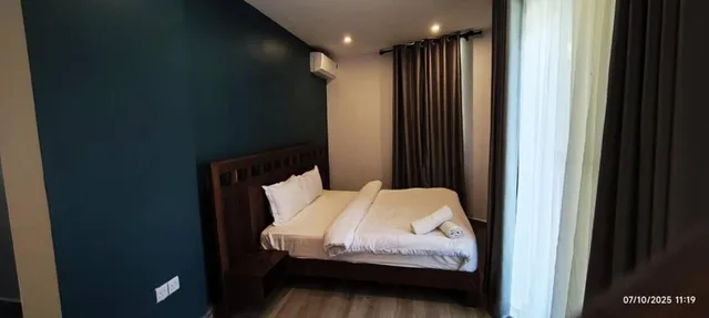 غرفة ديلوكس بسرير مزدوج بشرفة، Sunrise Beach Resort 1/2