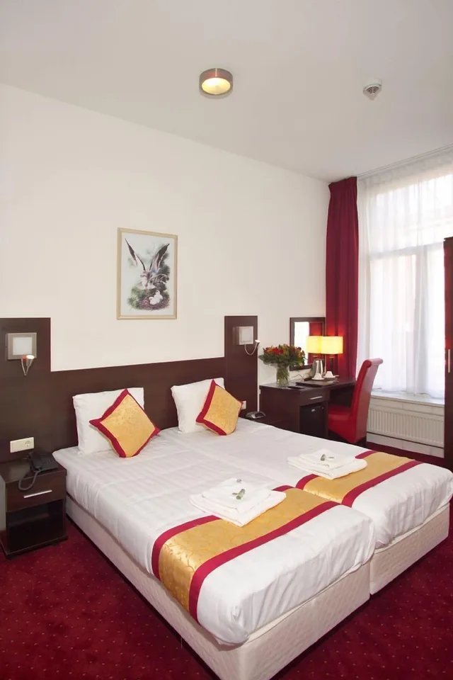 غرفة قياسية بسريرين منفصلين، Hotel Allure 2/8