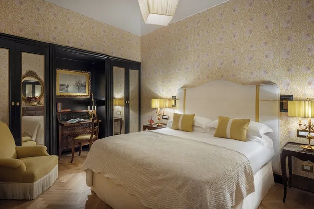 غرفة سوبيريور بسريرين منفصلين، Hotel D Inghilterra Starhotels Collezione 2/10