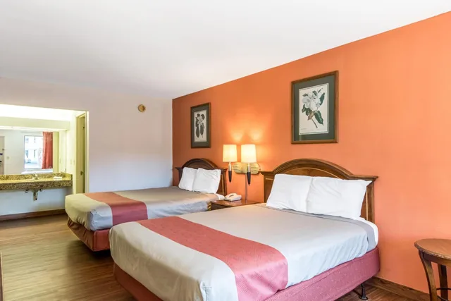 غرفة بسريرين كوين للمدخنين، Motel6 Pooler, GA - Savannah Airport 1/9
