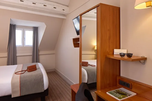 غرفة كومفورت بسرير كوين، TIMHOTEL LE LOUVRE 6/10