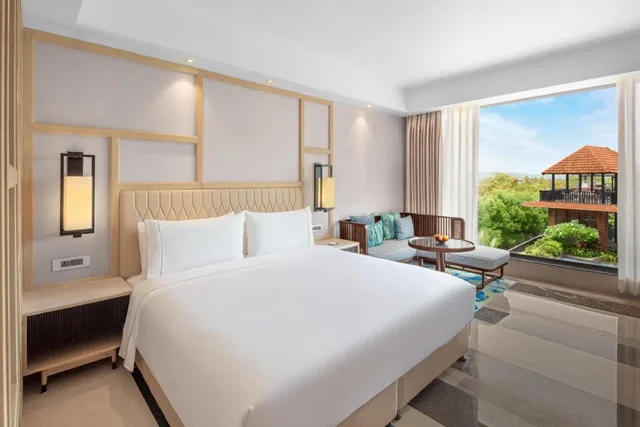 Room, King Bed, Courtyard View, The Westin Goa 11/16