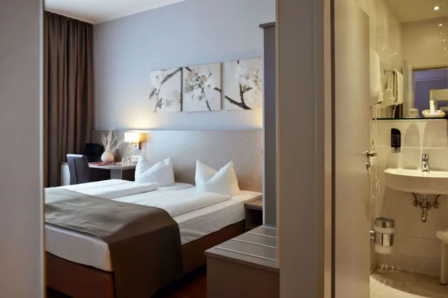 Budget, Twin Beds, No Elevator, Annex، Arthotel Munich 8/10
