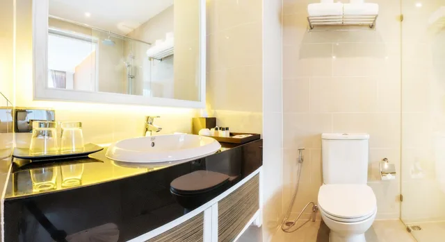 Hollywood Twin، Anajak Bangkok Hotel 4/7