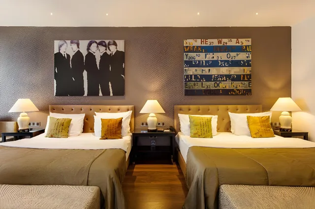 Family, 2 King Beds, Quentin Boutique Hotel 2/2