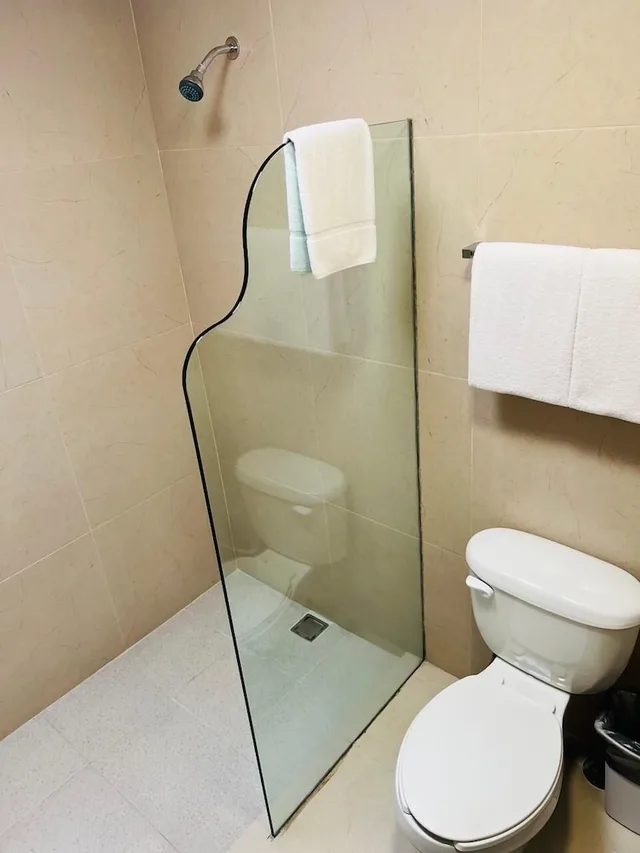 لوفت بسرير كينج، QA Hotel 2/2