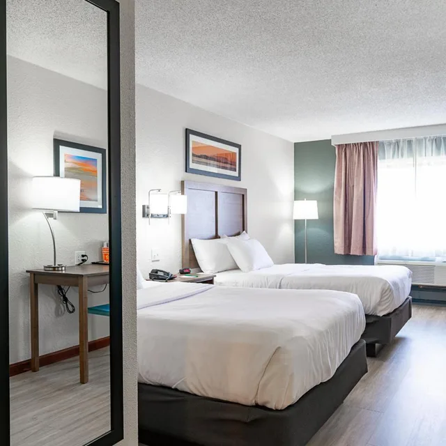 غرفة قياسية، Quality Inn Milan Sandusky 3/8