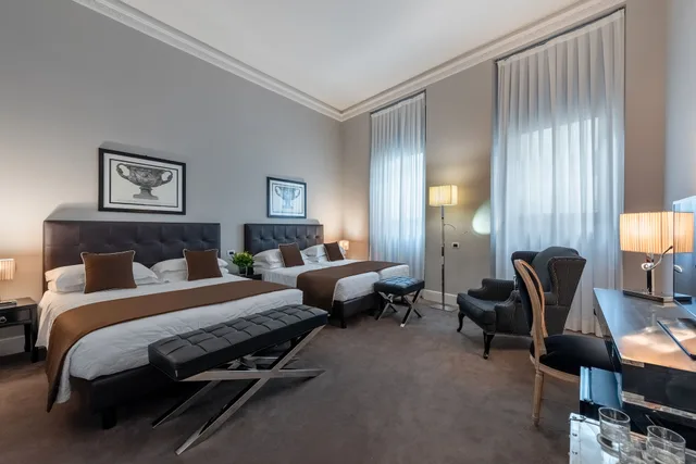 غرفة كلاسيكية رباعية، Roma Hotel 3/9