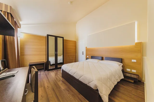 غرفة قياسية بسرير مزدوج أو سريرين منفصلين، Hotel San Nicola 6/10